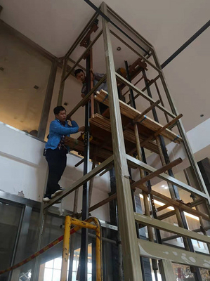 0,63m / s 320KG Thang máy gia đình không trục 4 người Thang máy thủy tinh dân dụng