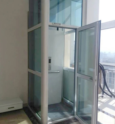 Thang máy thủy lực bằng kính 400KG Thang máy ngoài trời 6m 0,4m / s cho xe lăn