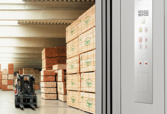 5000KG 2.0m / s Thang máy vận chuyển thủy lực bằng thép không gỉ Khắc gương
